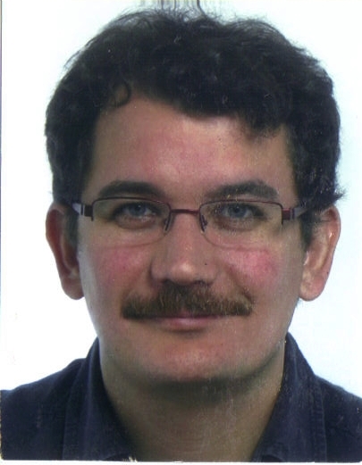 Szaklektor: Dr. Kármán Gábor